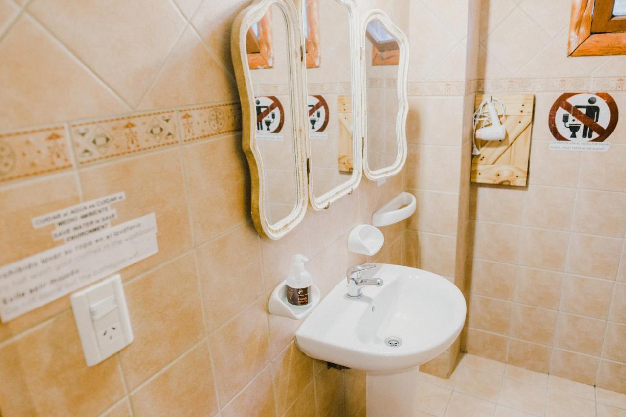 Huellas Hostel Lago Puelo Ngoại thất bức ảnh